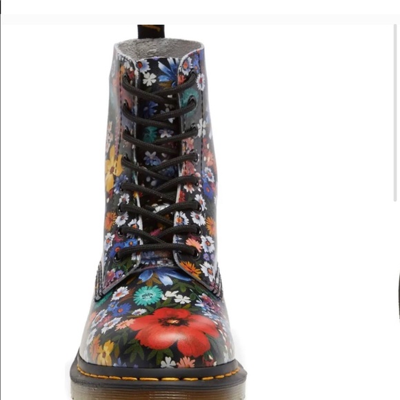 Dr MARTENS 1460 PASCAL FLORAL Lace up Boot Size: 5 - Picture 4 of 6